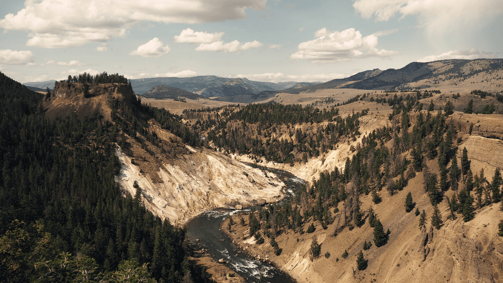 Yellowstone Camping Explorer